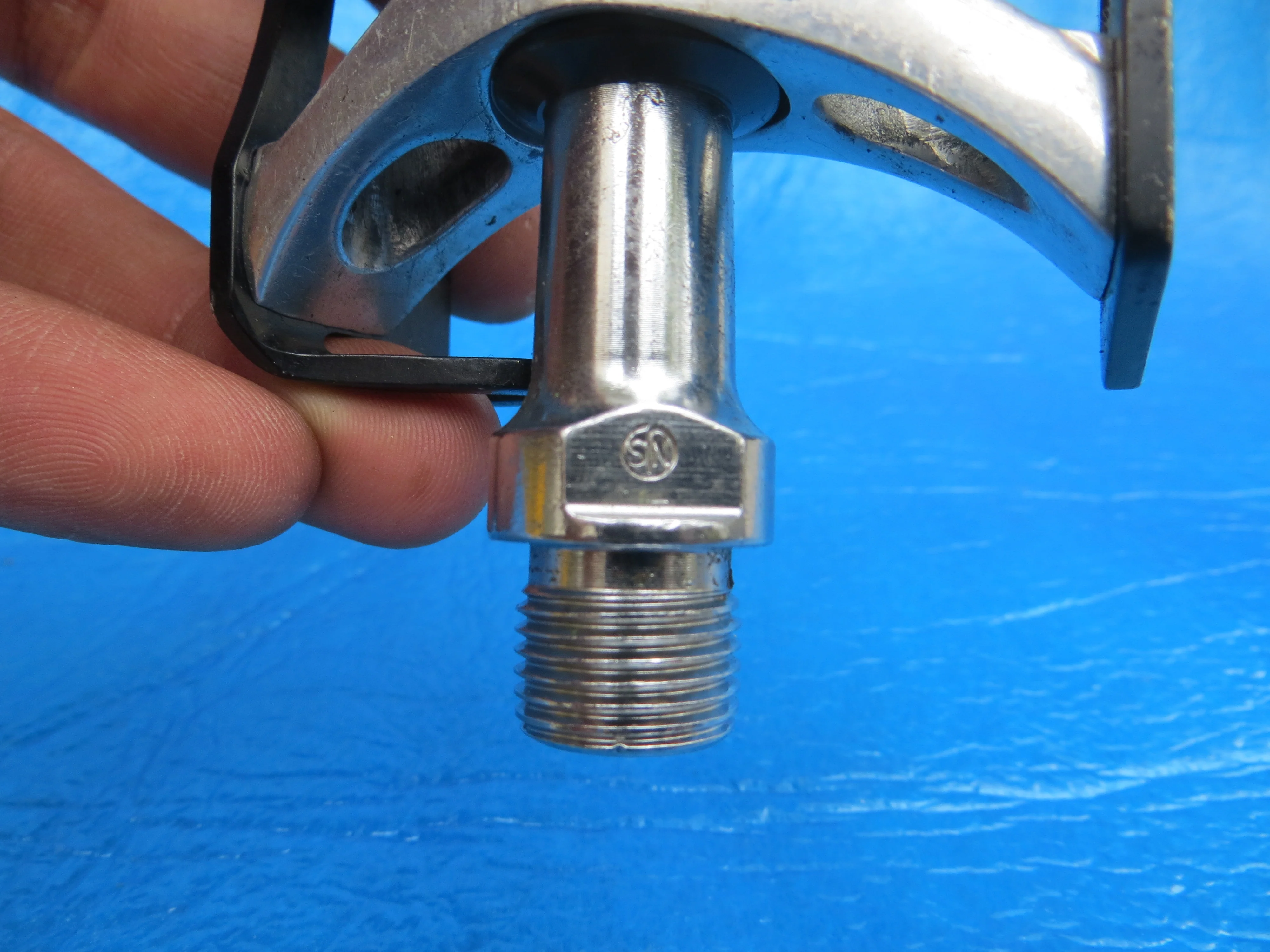 Never Used Suntour Superbe Pro NJS Right Pedal Only (23062605) - Image 4