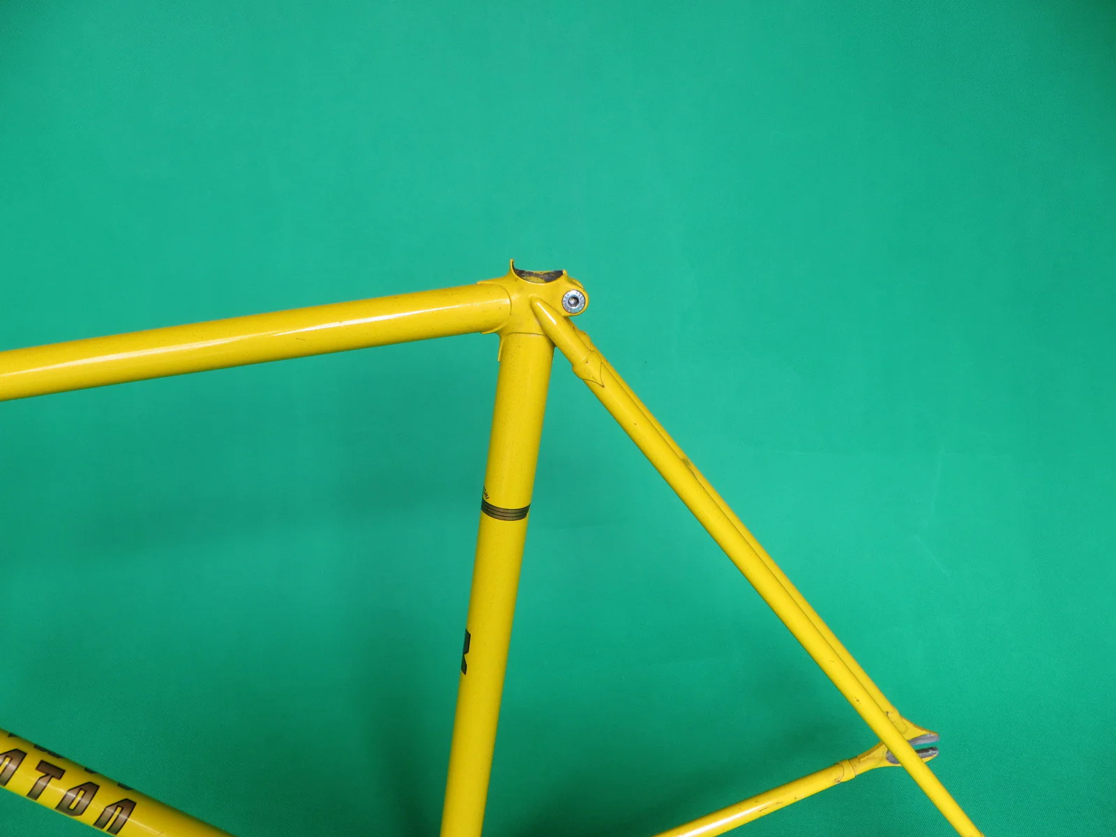 Reminton // Yellow & Gold Flake '97 // 51.5cm - Image 10